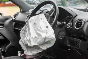 Can I Handle My Own Auto Accident Case Without an Attorney in Los Angeles, CA?
