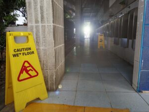 Los Angeles Gas Station Slip and Fall Lawyer
